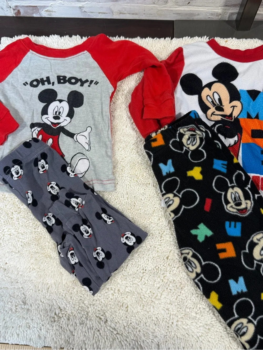 Disney Red  Mickey Mouse sets 12m